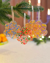 Charger l&#39;image dans la galerie, Lot de 2 ornements CONFETTIS
